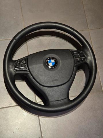 Bmw Originele stuur met Airbag in perfecte staat .met ACC beschikbaar voor biedingen