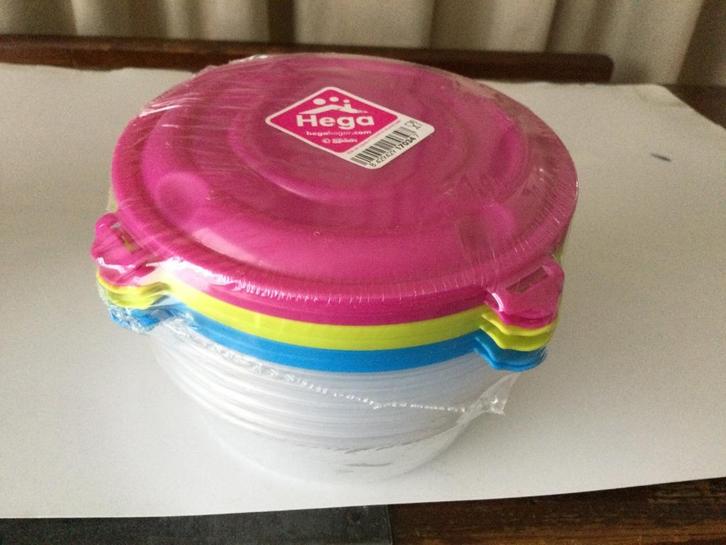 6 plastic kommen met deksel (NIEUW), Maison & Meubles, Cuisine| Tupperware, Neuf, Autres types, Enlèvement ou Envoi