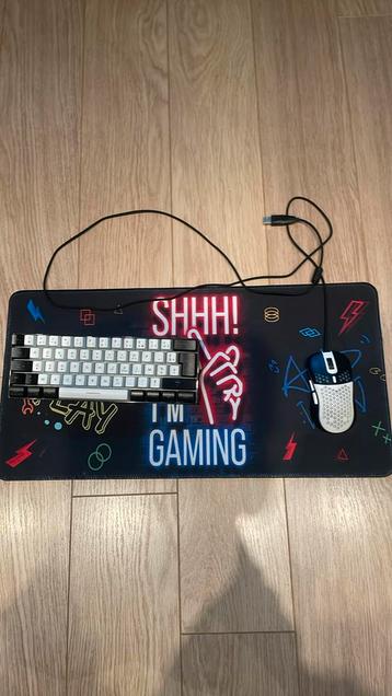 Keyboard + muis + muismat beschikbaar voor biedingen