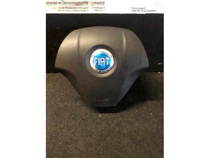 Airbag links (Stuur) van een Fiat Punto Grande, Auto-onderdelen, Overige Auto-onderdelen, Fiat, Gebruikt, 3 maanden garantie, Ophalen of Verzenden