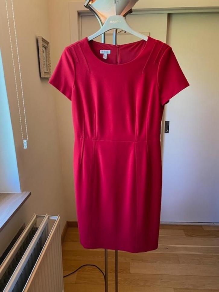 NEUVE: Robe droite chic Mayerline, rouge, Taille 38, Kleding | Dames, Jurken, Nieuw, Maat 38/40 (M), Rood, Ophalen