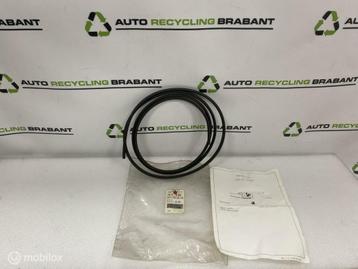 Zonnedak Rubber Renault Espace 2 NIEUW ORIGINEEL 6025170869 beschikbaar voor biedingen