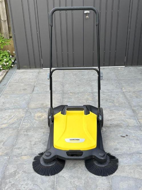 Handterrasveger Kärcher S4Twin 2400, Tuin en Terras, Veegmachines, Zo goed als nieuw, Ophalen of Verzenden