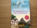 Sarah Lark - De geheimen van het winterhuis - prima staat, Comme neuf, Enlèvement ou Envoi, Sarah Lark