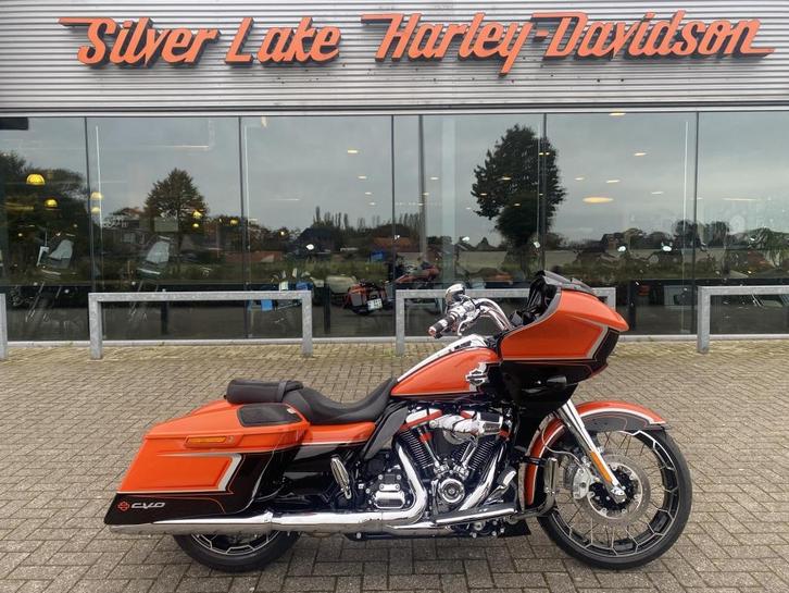 Harley-Davidson CVO Road Glide Gunslinger Special, Motos, Motos | Harley-Davidson, Autre