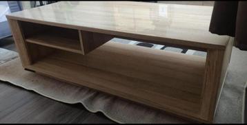 Salontafel hout H 42 cm – L 123,5 cm – B 61 cm beschikbaar voor biedingen