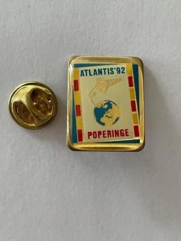 PIN/BADGE POPERINGE ATLANTIS 1992 DIRK FRIMOUT ASTRONAUT  beschikbaar voor biedingen