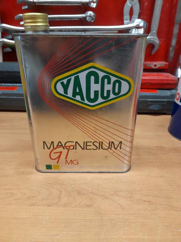 Een oud, leeg blikje met magnesium en gtmg-olie, Verzamelen, Merken en Reclamevoorwerpen, Gebruikt, Overige typen, Verzenden