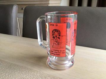 Vintage glas Love is, 1970 beschikbaar voor biedingen