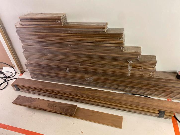 Parket notelaar massief, Doe-het-zelf en Bouw, Vloerdelen en Plavuizen, Nieuw, Parket, Hout, 150 cm of meer, 10 tot 30 cm, 10 m² of meer