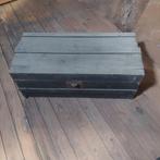 2 oude houten kisten, Ophalen