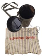 duitse ww2 gasmasker bus in gebruikte staat, Verzamelen, Militaria | Tweede Wereldoorlog, Ophalen of Verzenden