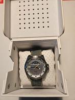 Horloge, Handtassen en Accessoires, Horloges | Heren, Staal, Polshorloge, Overige materialen, Zo goed als nieuw