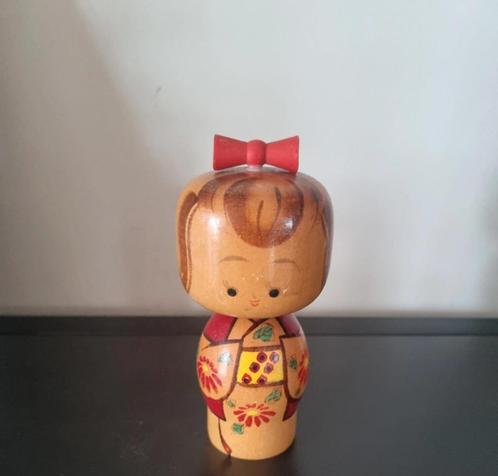 Blije Sosaku Kokeshi, Antiek en Kunst, Kunst | Beelden en Houtsnijwerken, Verzenden