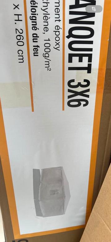Tonnelle banquet beschikbaar voor biedingen
