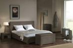 Nieuw rotan bed 1,60 meter 2 nachttafels 200 euro per stuk., Ophalen, Nieuw