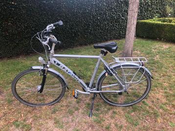 Herenfiets helm beschikbaar voor biedingen