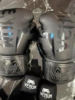 Venum bokshandschoenen, Ophalen, Zo goed als nieuw, Bokshandschoenen