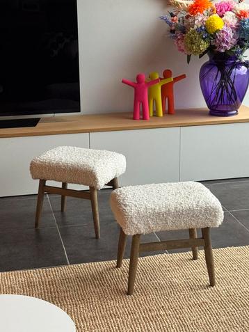 Krukje, bijzetstoeltje, voetbankje, nog 1 beschikbaar beschikbaar voor biedingen