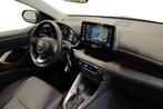 Toyota Yaris 1.5 VVT-i Hybrid Dynamic - incl 2 jaar KARE, Auto's, Toyota, Gebruikt, Zwart, 450 kg, 5 zetels