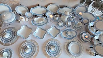 HUTSHENREUTER ESTELLE BLUE GERMANY SERVIES  beschikbaar voor biedingen