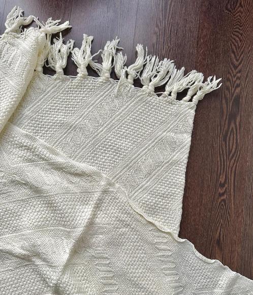 Très grand plaid épais 100% laine crème Vintage neuf, Huis en Inrichting, Woonaccessoires | Plaids en Woondekens, Nieuw, Ophalen of Verzenden