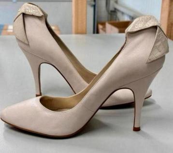 DUNE - Hoge hakken pumps high heels Maat 41 creme als nieuw beschikbaar voor biedingen