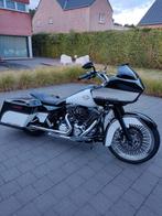 Ensacheuse Harley-Davidson Road Glide, Motos, Particulier