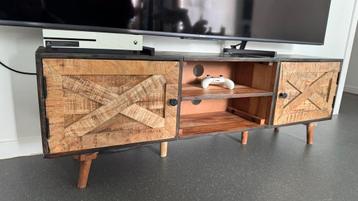 Tv meubel / tv kast beschikbaar voor biedingen
