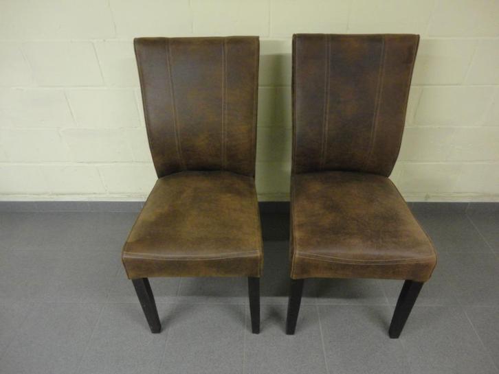2 Stoelen met nubuckleder “ NIEUW “ amper gebruikt 50 €/st, Huis en Inrichting, Stoelen, Zo goed als nieuw, Twee, Hout, Leer, Overige materialen