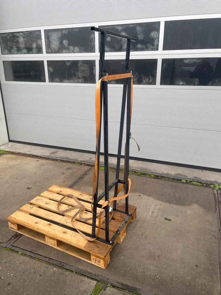 Euro pallet met steun/bok nog 30 stuks, Bricolage & Construction, Bois & Planches, Comme neuf, Palette, Enlèvement ou Envoi