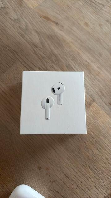 Apple AirPods (4th generation) beschikbaar voor biedingen
