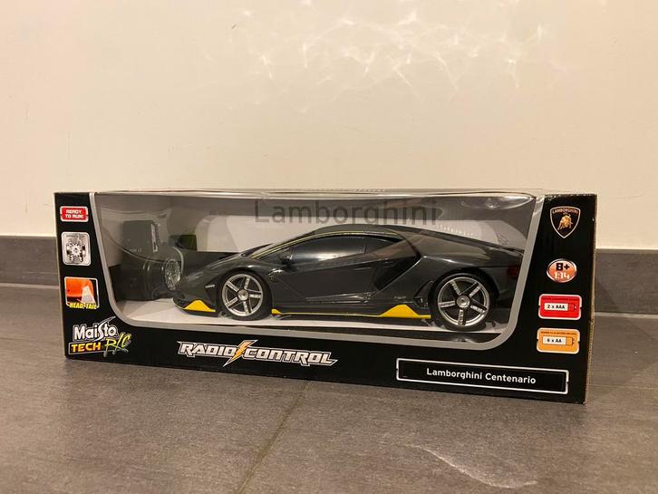 Maisto 1:14 radiogestuurde Lamborghini Centenario, Kinderen en Baby's, Speelgoed |Speelgoedvoertuigen, Zo goed als nieuw, Afstandsbediening