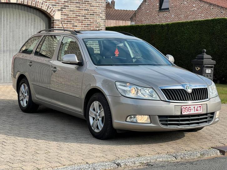 Skoda Octavia 2012 trés propre, Auto's, Skoda, Particulier, Octavia, ABS, Airbags, Airconditioning, Cruise Control, Dakrails, Elektrische ramen