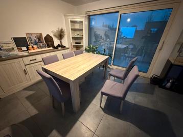 Keukentafel met 6 stoelen