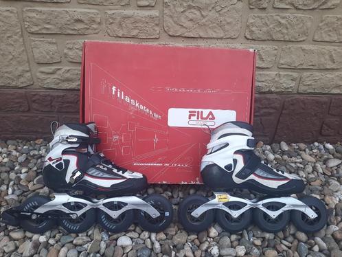 Fila NINE taille 43 en parfait état, nouveaux rails et roues, Sports & Fitness, Patins à roulettes alignées, Comme neuf, Rollers 4 roues en ligne