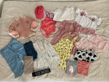 Lot (16 pièces) de vêtements pour fille 3/4ans