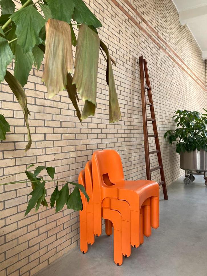 Joe Colombo Universale x3, Huis en Inrichting, Stoelen, Zo goed als nieuw, Ophalen of Verzenden