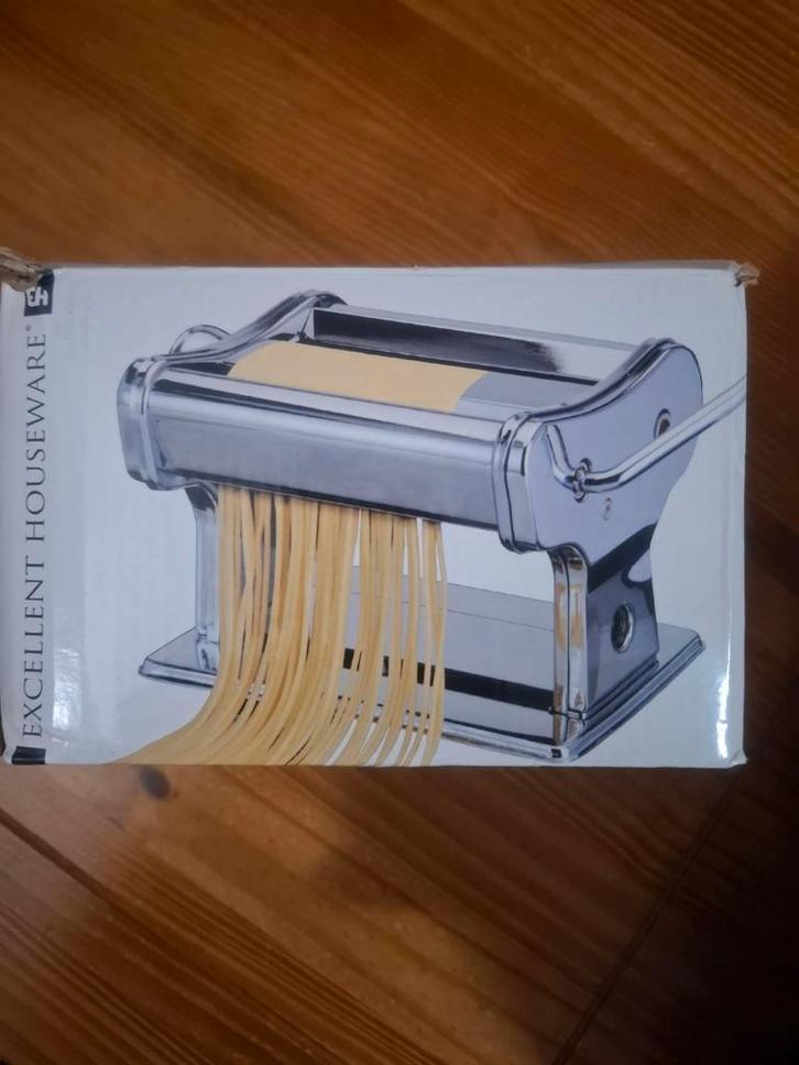 Machine à pâtes.JAMAIS UTILISÉ, Maison & Meubles, Cuisine | Ustensiles de cuisine, Enlèvement ou Envoi