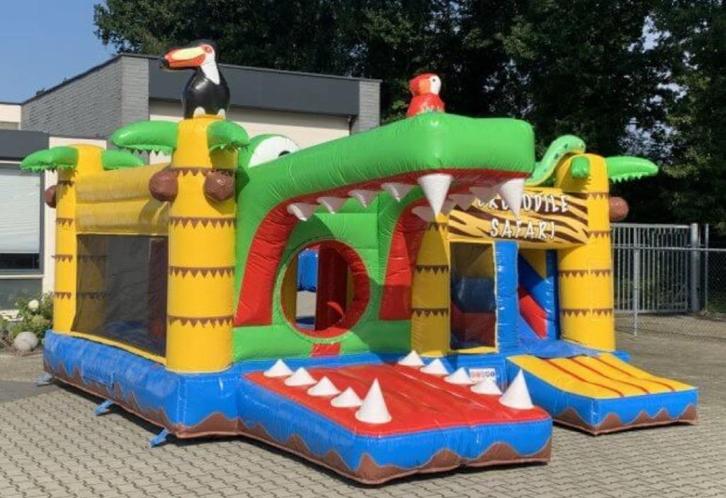 Springkasteel te koop, Hobby en Vrije tijd, Feestartikelen | Verhuur, Zo goed als nieuw, Ophalen