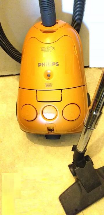 Philips stofzuiger van 1400 watt + 3 zakken beschikbaar voor biedingen