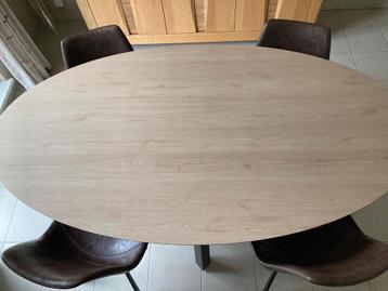Table salle a manger XOOON avec 4 chaises., Maison & Meubles, Tables | Tables à manger, Enlèvement, Comme neuf