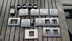 Afdekplaatjes grijs metallic van btcino, Doe-het-zelf en Bouw, Ophalen of Verzenden, Gebruikt