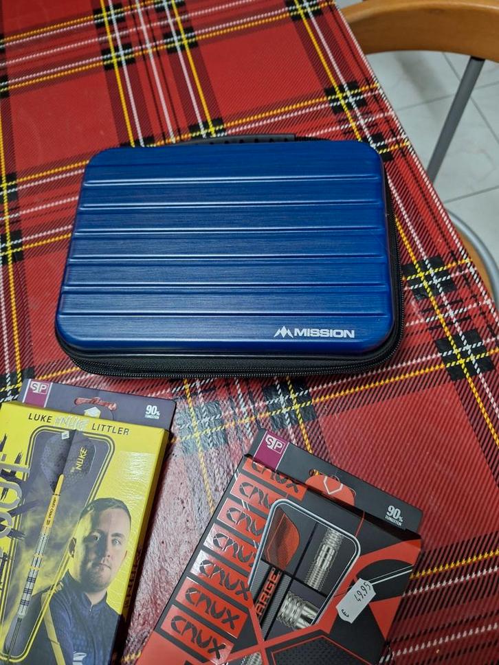 Dartstand en dartspijlen te koop, Sport en Fitness, Darts, Pijlen, Ophalen