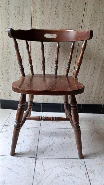 Te koop keukenstoelen beschikbaar voor biedingen