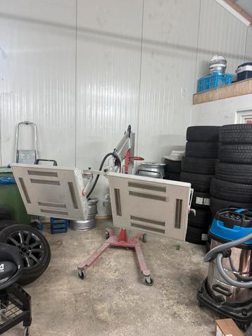 Autolak droger / autoherstel beschikbaar voor biedingen