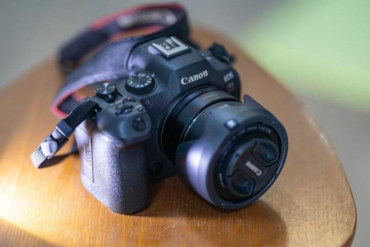 Canon R6 Mark II + lenzen en accessoires, Audio, Tv en Foto, Fotografie | Professionele apparatuur, Zo goed als nieuw, Ophalen