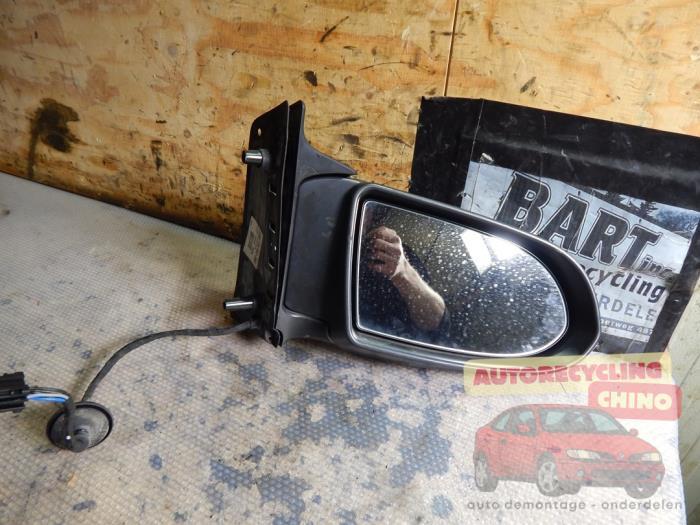 Buitenspiegel rechts van een Opel Zafira, Auto-onderdelen, Spiegels, Opel, Gebruikt, 3 maanden garantie, Ophalen of Verzenden