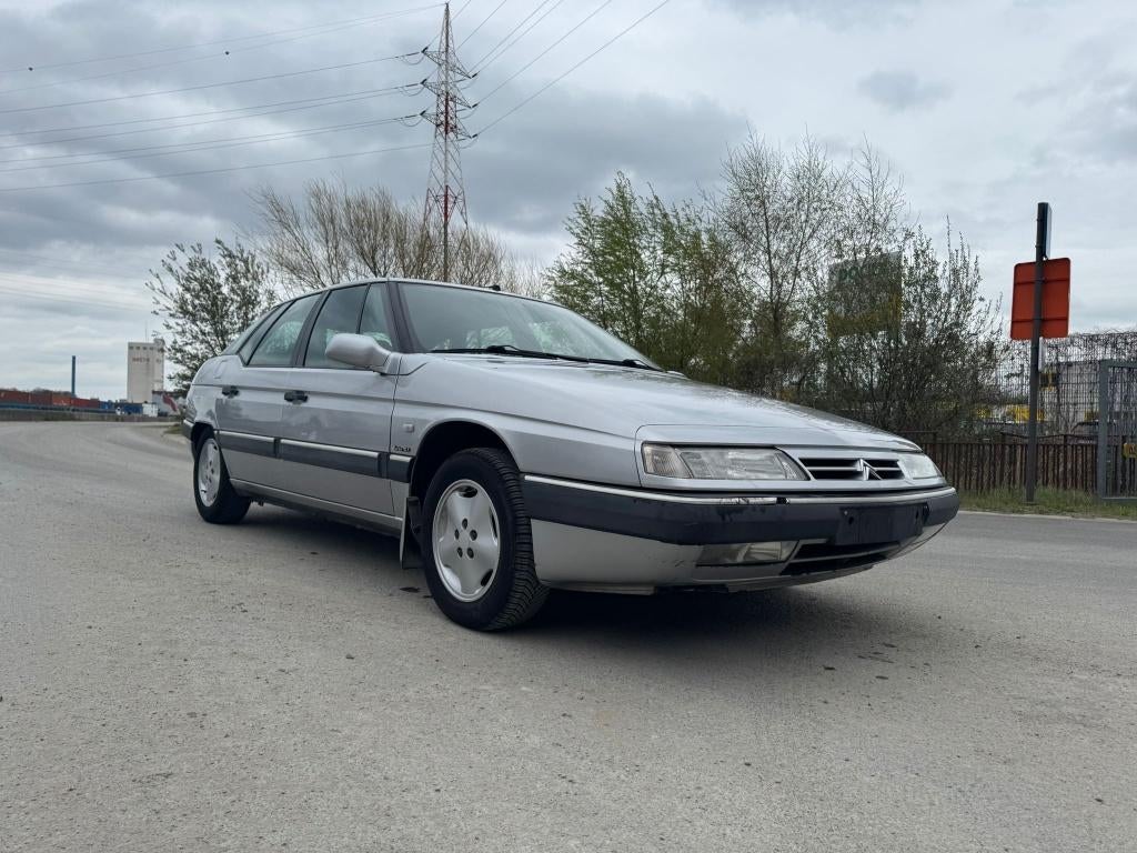 Citroën XM 2.0 Turbo Automaat Airco 199.000km met carpass, Auto's, Stof, Zwart, 4 cilinders, 108 kW