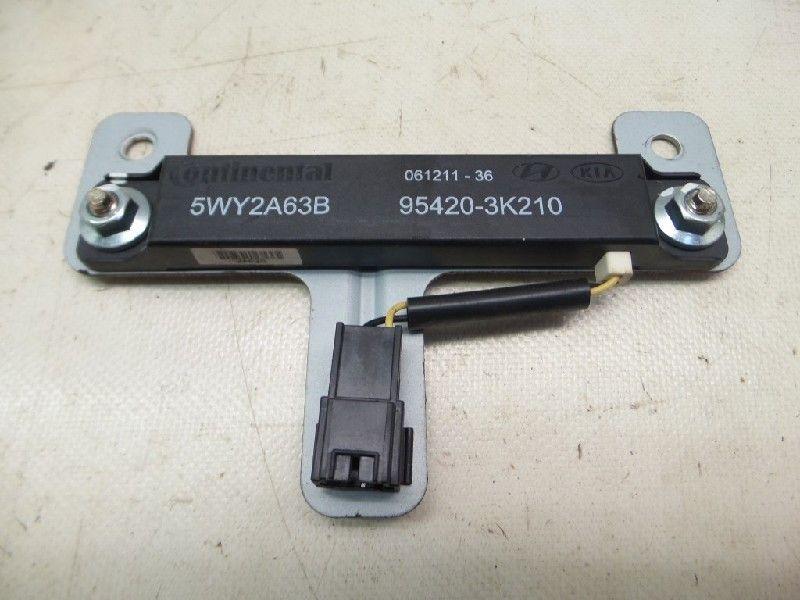 ANTENNE Kia Rio III (UB) (01-2011/12-2017) (|954203K210|), Auto-onderdelen, Elektronica en Kabels, Kia, Gebruikt